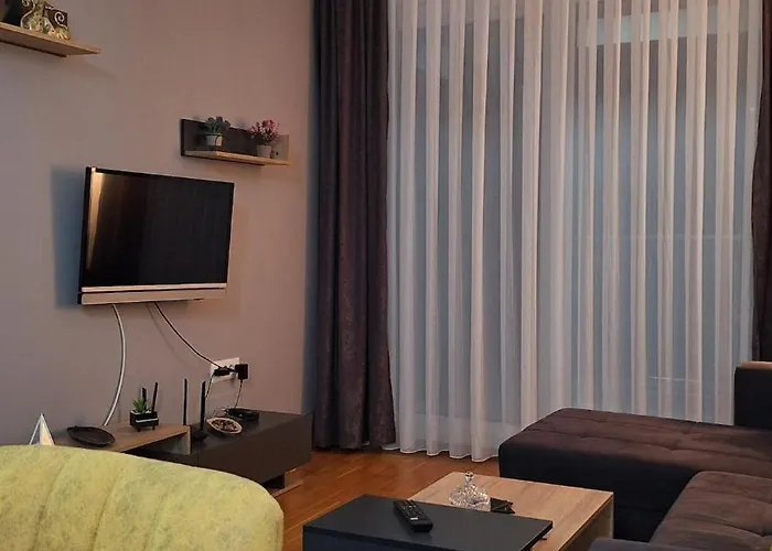 Apartment Bellavita - *